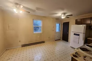 1040 Hilmar Cir, Columbia, PA 17512 - Photo 17