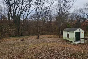 1040 Hilmar Cir, Columbia, PA 17512 - Photo 11