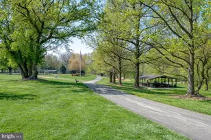 2210 Berkshire Rd, Lancaster, PA 17603 - Photo 63