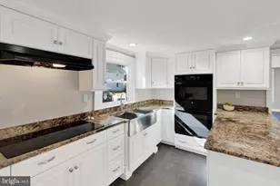 24 Miller St, Strasburg, PA 17579 - Photo 13