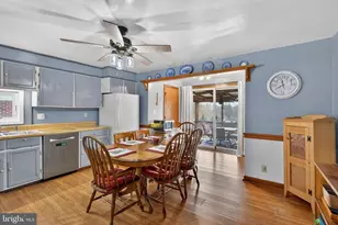 926 Broad St, Akron, PA 17501 - Photo 9