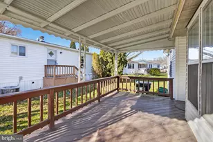 102 Arrowwood Ct, Lancaster, PA 17603 - Photo 3