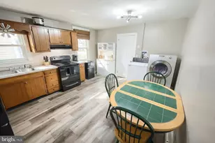 37 W Ferdinand St, Manheim, PA 17545 - Photo 13