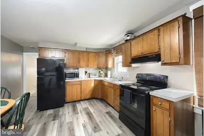 37 W Ferdinand Street, Manheim, PA 17545 - Photo 3