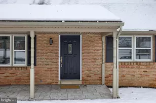 5421 Rainbow Dr, East Petersburg, PA 17520 - Photo 3