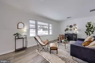 5421 Rainbow Dr, East Petersburg, PA 17520 - Photo 5