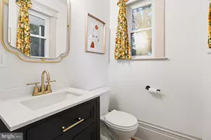 24 E Orange St, Lititz, PA 17543 - Photo 17