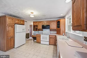 535 S 6th St, Denver, PA 17517 - Photo 11