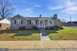 535 S 6th St, Denver, PA 17517 - Photo 1