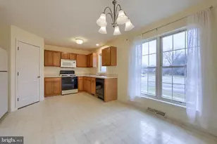 416 Banyan Cir Dr, Lancaster, PA 17603 - Photo 9