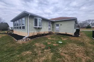 320 Crestline Dr, Willow Street, PA 17584 - Photo 9