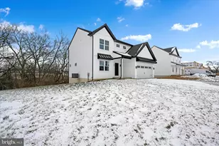 229 Pilgrim Dr, Lancaster, PA 17603 - Photo 3