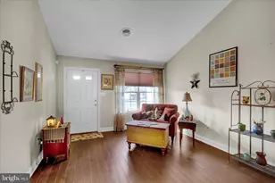 104 Goldenfield Dr, Lancaster, PA 17603 - Photo 5