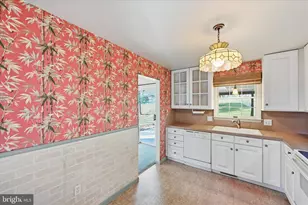 1828 Crooked Oak Dr, Lancaster, PA 17601 - Photo 15