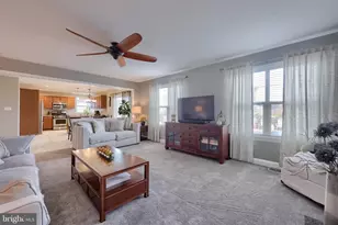 1337 Heatherwood Dr, Mount Joy, PA 17552 - Photo 7