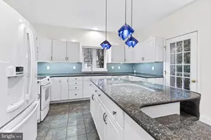 701 Woodfield Dr, Lititz, PA 17543 - Photo 17