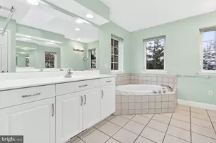 701 Woodfield Dr, Lititz, PA 17543 - Photo 27