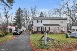 546 Creekside Ln, Mount Joy, PA 17552 - Photo 1