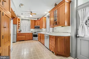 13 W Main St, Mount Joy, PA 17552 - Photo 17