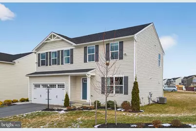 328 Creekside Drive, New Providence, PA 17560 - Photo 3