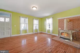 20 W Fulton St, Ephrata, PA 17522 - Photo 7