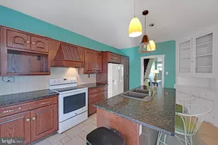 20 W Fulton St, Ephrata, PA 17522 - Photo 15