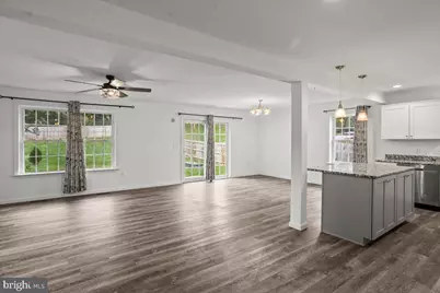 205 E Main Street, Brownstown, PA 17508 - Photo 9