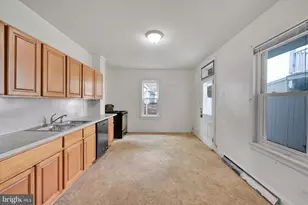 22 W Fulton St, Ephrata, PA 17522 - Photo 11