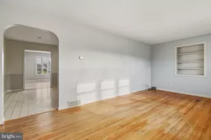 209 N Laurel St, Manheim, PA 17545 - Photo 3