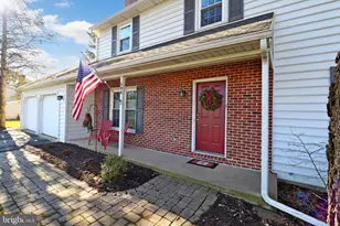 588 Crosswinds Dr, Lititz, PA 17543 - Photo 3