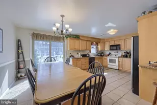 17 Sweetwater Dr, Conestoga, PA 17516 - Photo 9