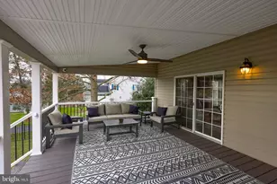 22 Royal Dr, Lititz, PA 17543 - Photo 5