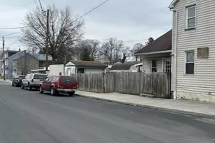 601 Manor St, Columbia, PA 17512 - Photo 3