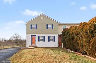 438 Larkspur Loop, Lancaster, PA 17602 - Photo 3
