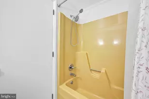 121 Pleasant View Dr, Lititz, PA 17543 - Photo 23