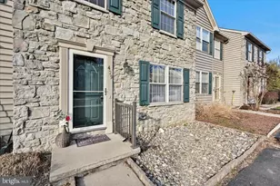 429 Indian Rock Cir, Elizabethtown, PA 17022 - Photo 5