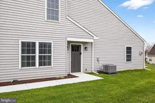 125 Hillard Field, Lancaster, PA 17603 - Photo 3