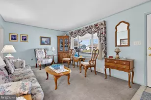 528 W Broad St, New Holland, PA 17557 - Photo 7