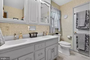 528 W Broad St, New Holland, PA 17557 - Photo 23