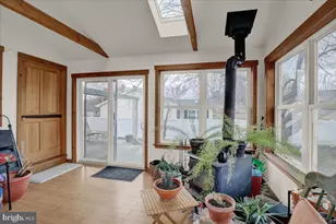 329 Dahlia Rd, Lancaster, PA 17602 - Photo 13