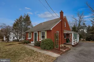 120 Lancaster Ave, Strasburg, PA 17579 - Photo 1