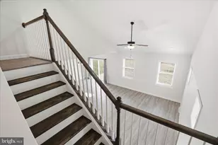 1392 Fieldstone Dr, Mount Joy, PA 17552 - Photo 5