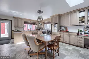 60 Peach Ln, Ronks, PA 17601 - Photo 5