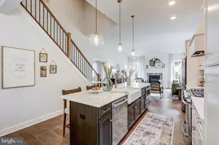 102 Village Dr, Millersville, PA 17551 - Photo 11