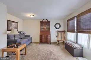 203 Thrush Ct N, Lancaster, PA 17603 - Photo 9