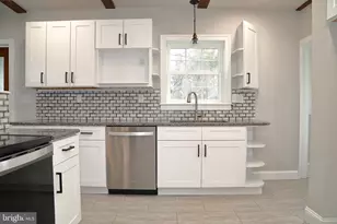 20 Broad St, Ephrata, PA 17522 - Photo 13