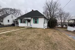 8 S Conestoga View Dr, Akron, PA 17501 - Photo 1