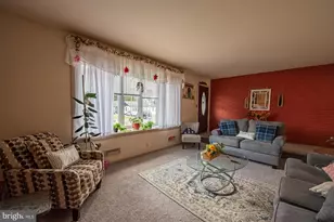 408 Fairway Dr, Lancaster, PA 17603 - Photo 3