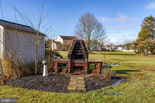 633 N Farmersville Rd, Ephrata, PA 17522 - Photo 23
