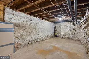 527 Locust St, Lancaster, PA 17602 - Photo 25